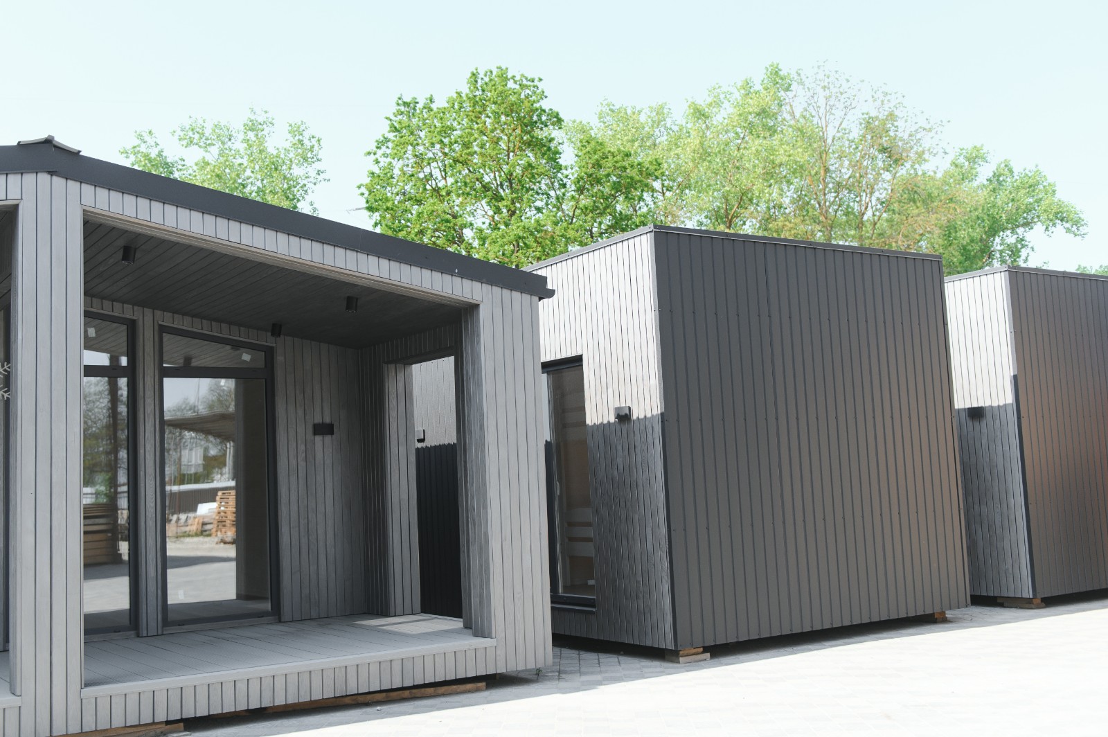 Modern detached two-bedroom granny flat / secondary dwelling in a backyard